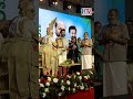 പൃഥ്വിരാജ് ഓണച്ചന്ത ഉദ്ഘാടനത്തിന് എത്തിയപ്പോൾ അവാർഡ് ചടങ്ങുകൾ നടത്തുന്നു