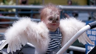 Netflix Surprend Les Passants Avec Un Bebe Hybride Pour La Serie Sweet Tooth Youtube Netflix Surprend Les Passants Avec Un Bebe Hybride Pour La Serie Sweet Tooth Youtube