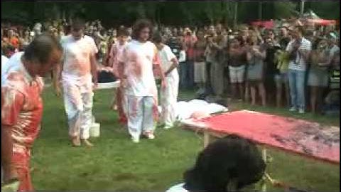 Performance de Hermann Nitsch en el ISA15