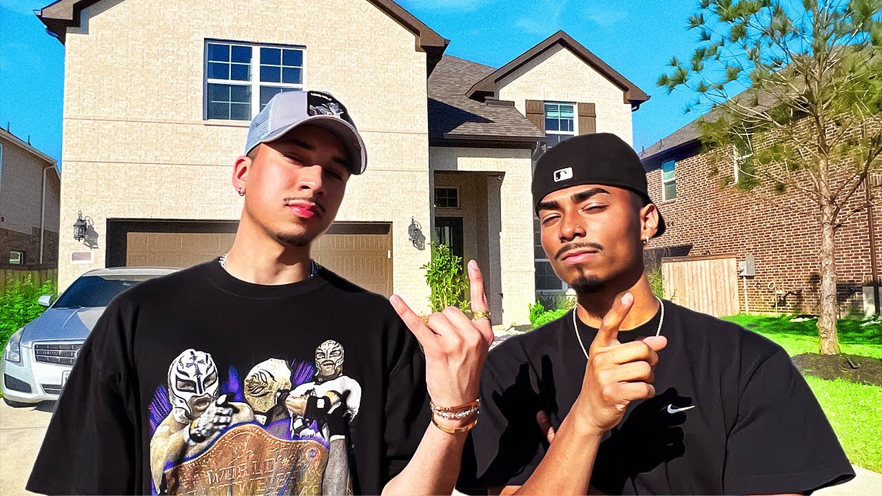 THE BOYS MOVE INTO THEIR NEW HOUSE!! ( HOUSE TOUR )