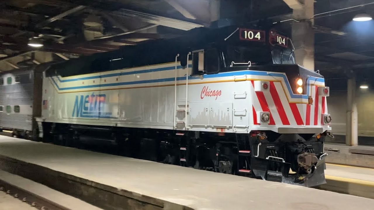 Metra 604 Metra #104 (Chicago) departs Union Station (June 20, 2022) - YouTube