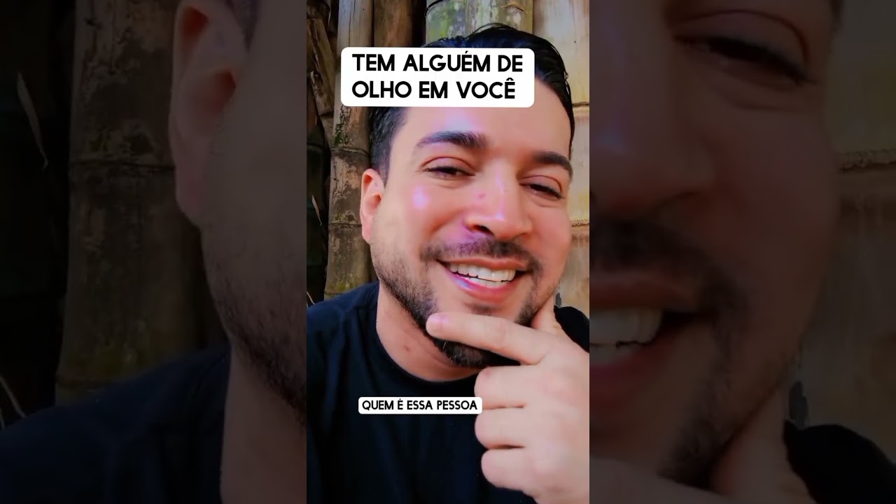 Tem alguém de olho em você 