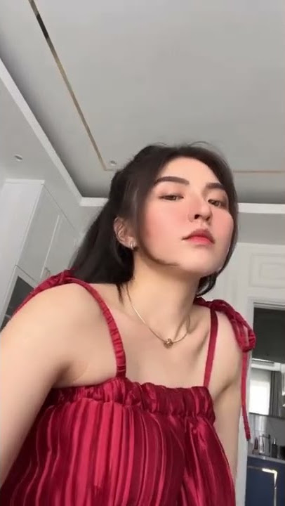 Coba senyum ke bawah