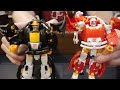 Does the Transformers NFL Pittsburgh Steelers Steelsmash figure score or fumble?