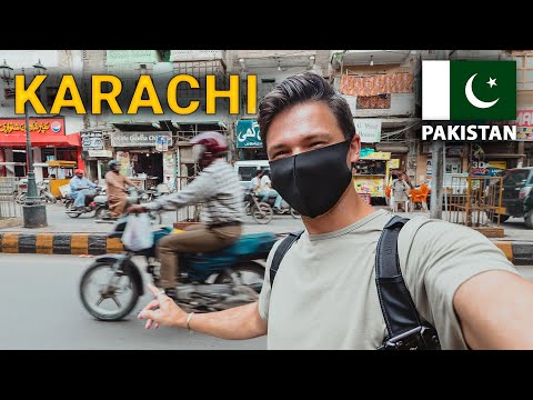 I flew to Pakistan as an American Tourist (my first day)
