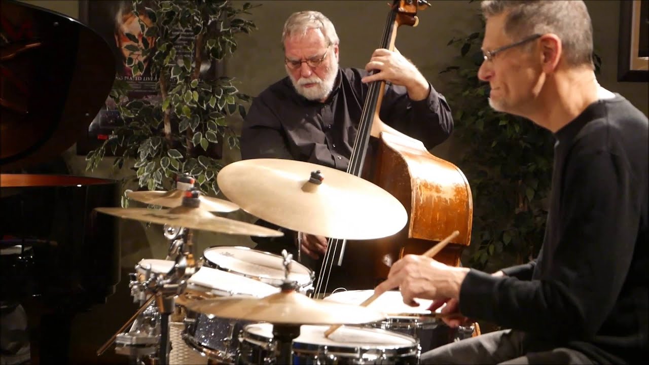 Ted Howe Trio Blues in F Yamaha Piano Distributors, Atlanta Sat Mar/5/2016 YouTube