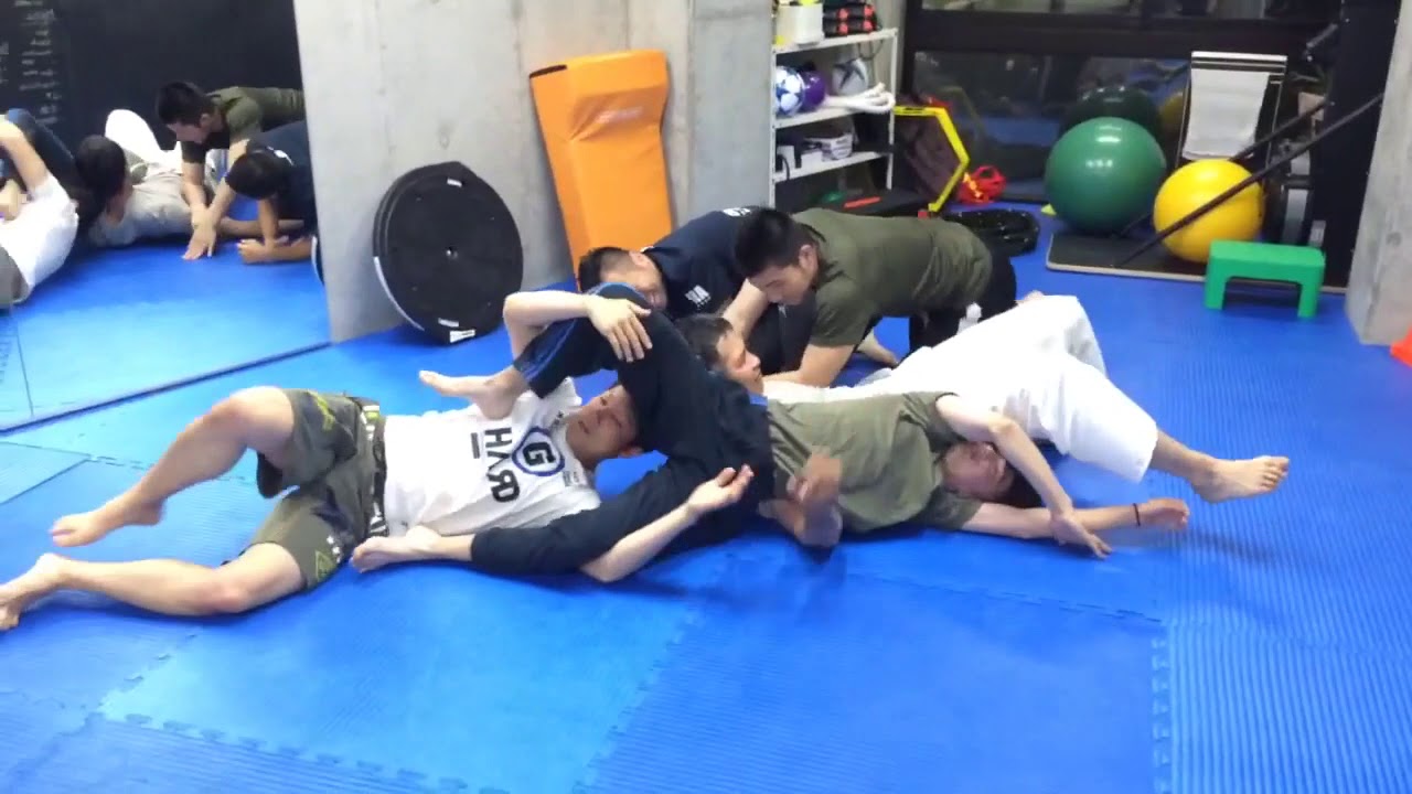 【SYSTEMA exercise】Rolling together. - YouTube