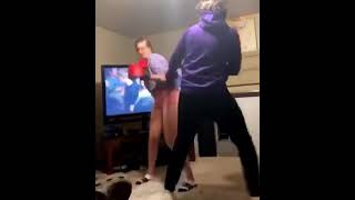 Girl Has Nasty Left Hand