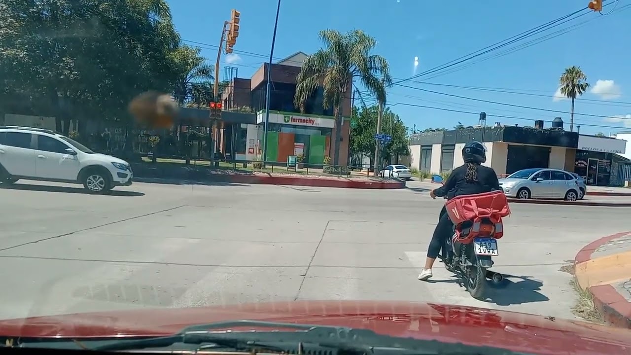 Paseando, te gusta esta zona filmada? Es Córdoba Capital 