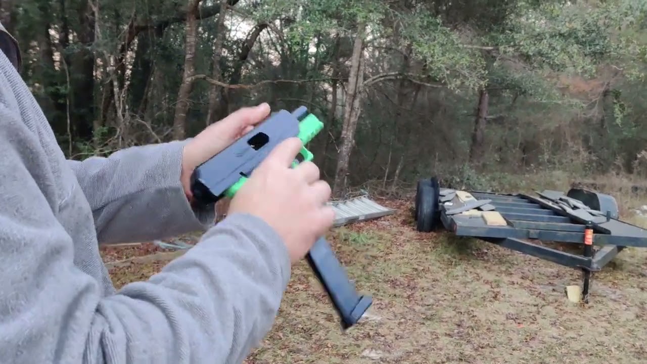 LO POINT 9MM IN ALIEN GREEN - YouTube
