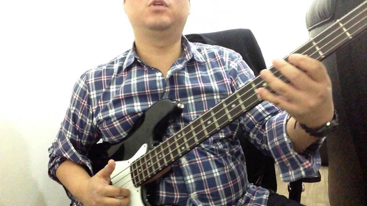 slap bass two pluck technic - YouTube