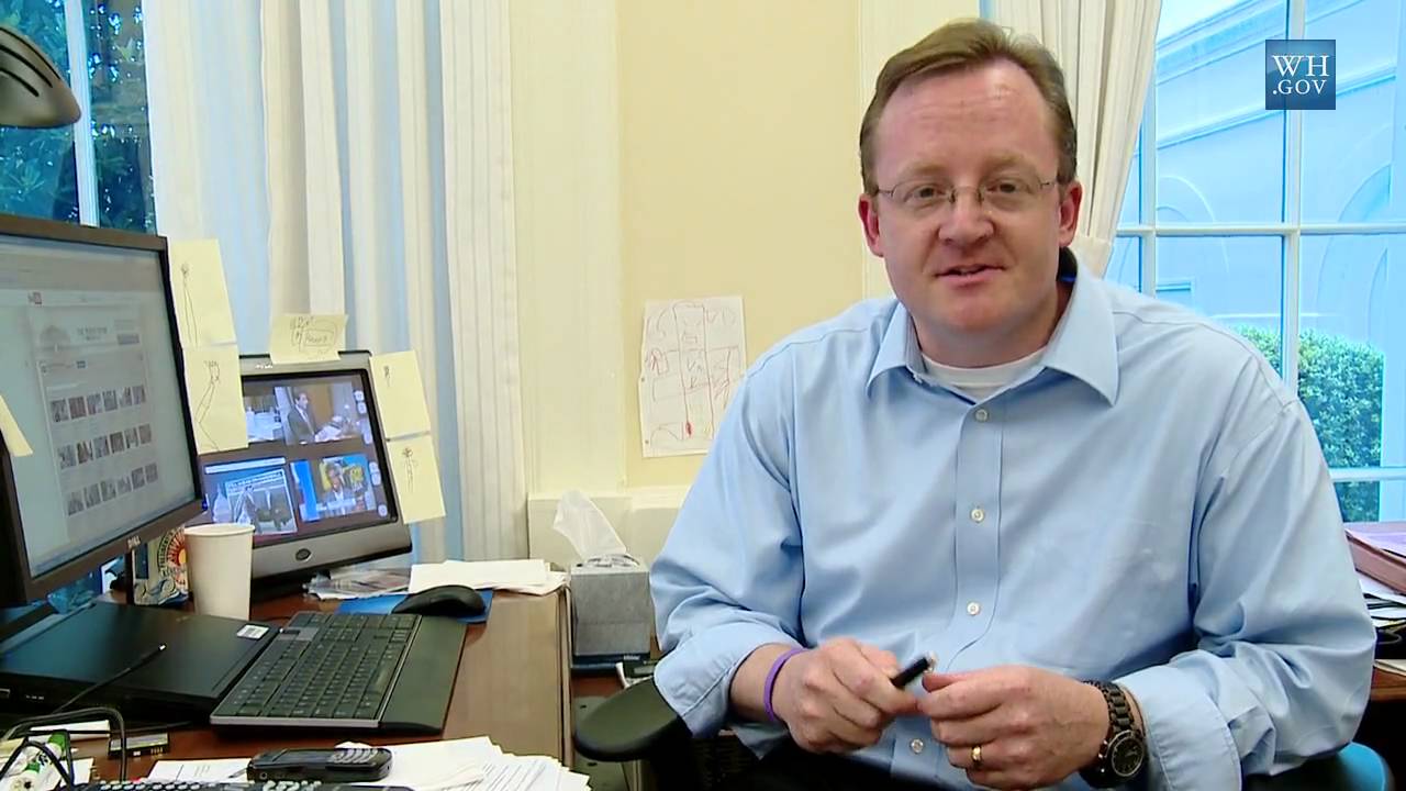 Robert Gibbs To Take Your Questions on BP Oil Spill