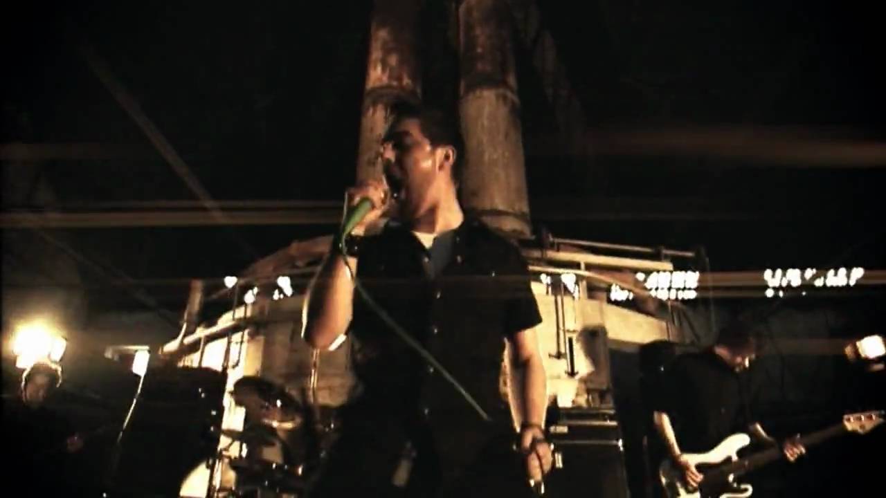 BLACK THOUGHTS BLEEDING - Beloved Vampire