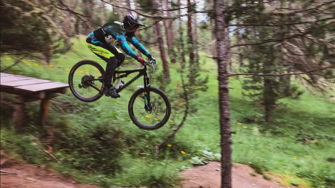 UN WEEKEND DA PAURA - Mottolino bike park edit 2020