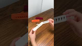 Check out this foldable mini hanger! Model: Foldable Hanger(wuguigui)