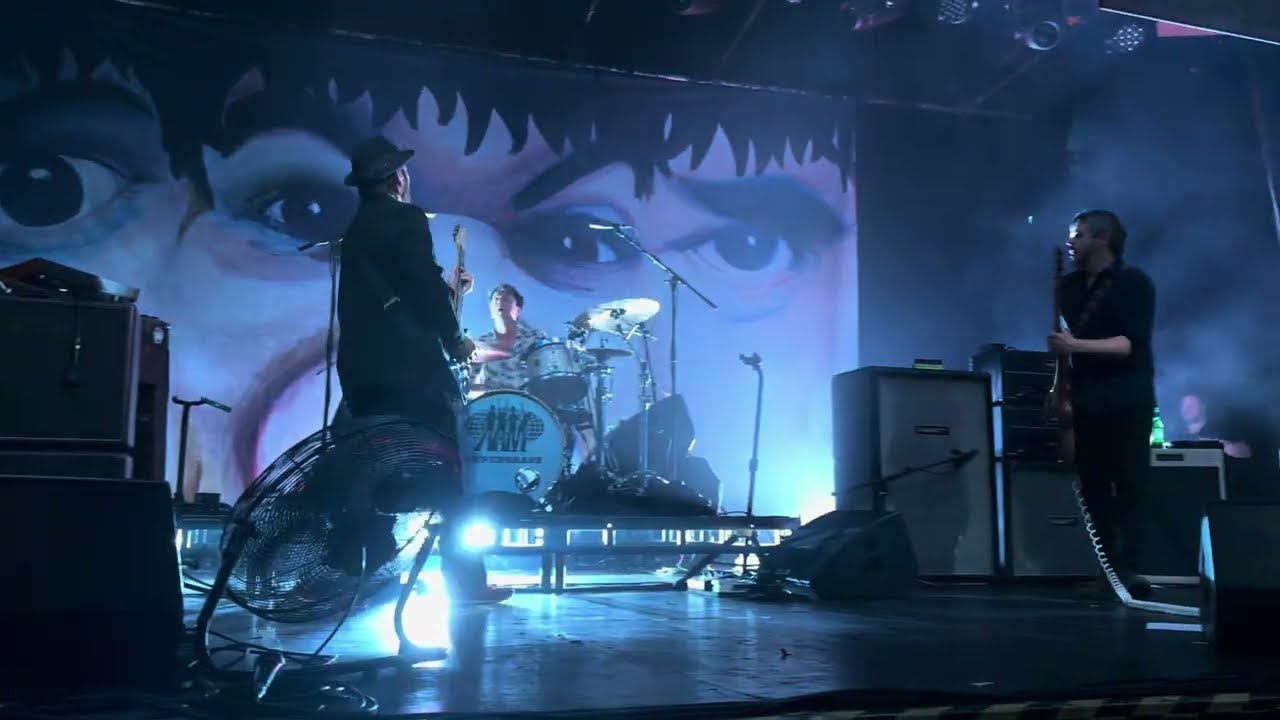 Supergrass - Strange Ones live in Glasgow