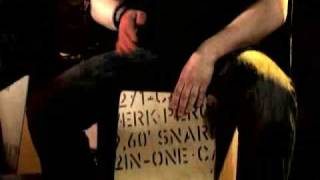 Itchy Poopzkid - Another Song The DJs Hate - MTV.de Akustik-Set Part 1