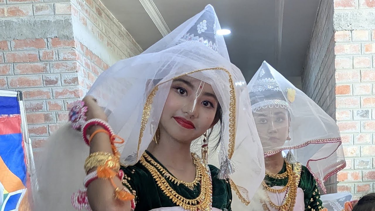 Basanta Rass Basanta Raas by UNACCO students | Manipuri dance - YouTube