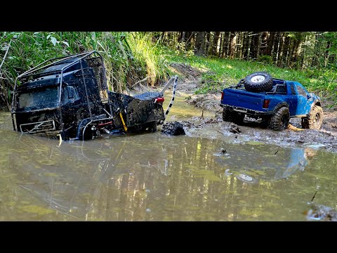 The Volvo got stuck and had to be pulled out with a winch ... RC OFFroad 4x4