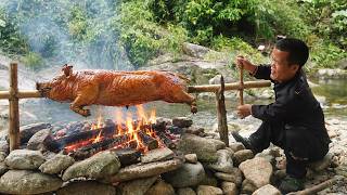 Dwarf Family Roasts and Preserves a Whole Pig Using Traditional Forest Methods | Primitive Life