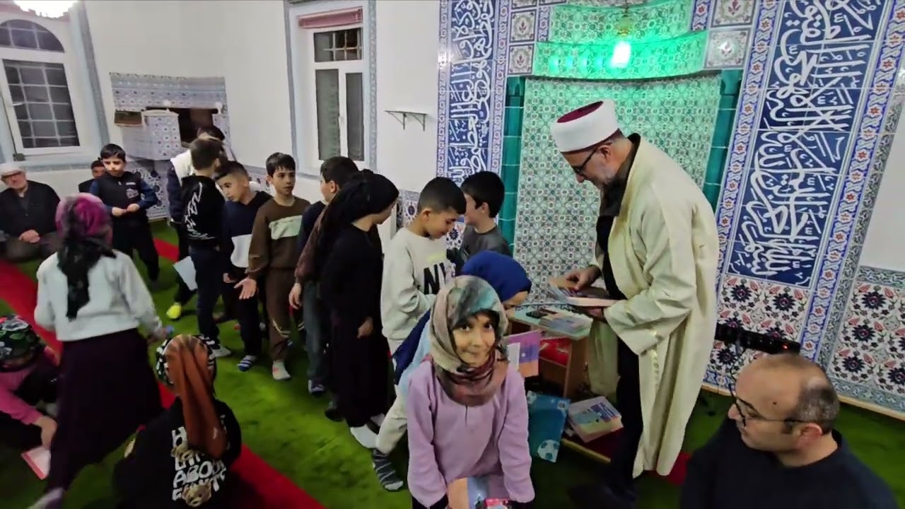 Sulusaray ilkokulu 3/A Sınıfı iftar ve teravhi proğramı Hamdullah Cami 