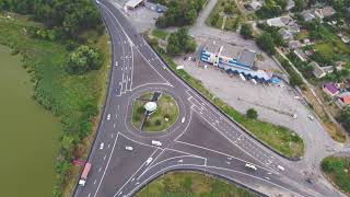 ВАСИЛЬЕВКА С ДРОНА. ДОРОГА К АВТОВОКЗАЛУ. ЗАПОРОЖСКАЯ ОБЛАСТЬ. УКРАИНА.