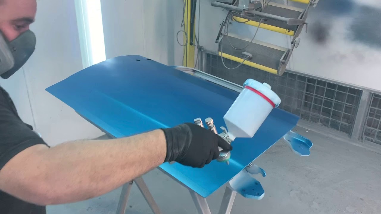 Painting the bolt on panels of my turbo xw ute!!! YouTube