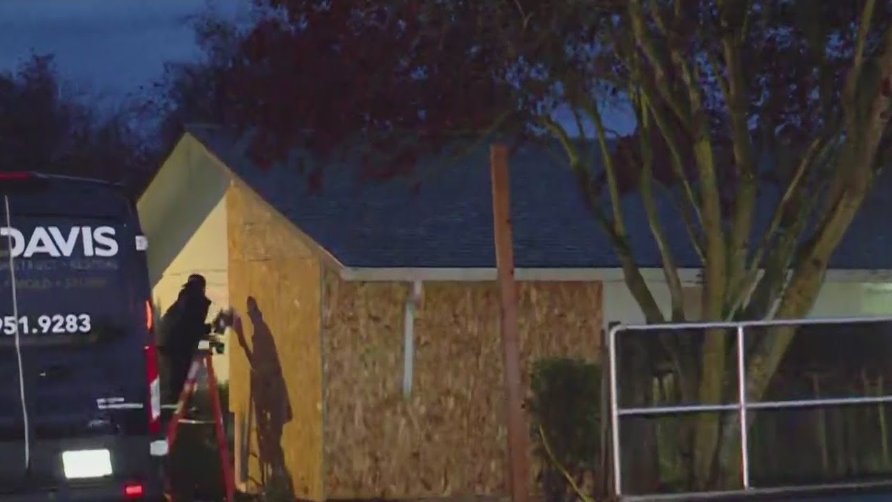 Driver arrested for DUI after crashing into home - YouTube