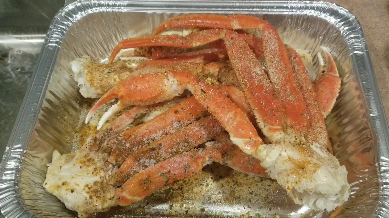 Best Flavor for Snow Crab legs Video!! Smoked crab legs!! YouTube