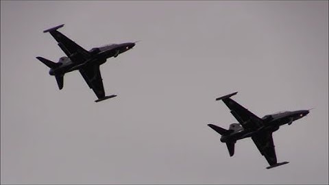Hawk T2 2-Ship Demonstration - RIAT 2015