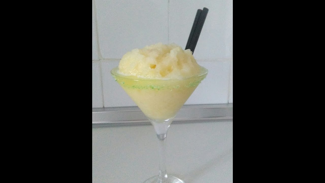 UN DAIQUÍRI FROZEN CREMOSO DE PIÑA ¡¡ MUY FÁCIL Y RÁPIDO DE HACER