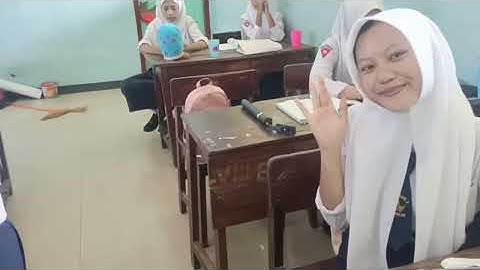 Membuat vlog keseharian di sekolah||Tugas Informatika||Kelas IX. 