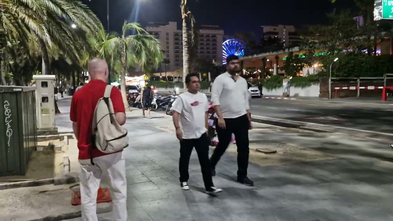 Beach Road Pattaya Feb Very Active Full On