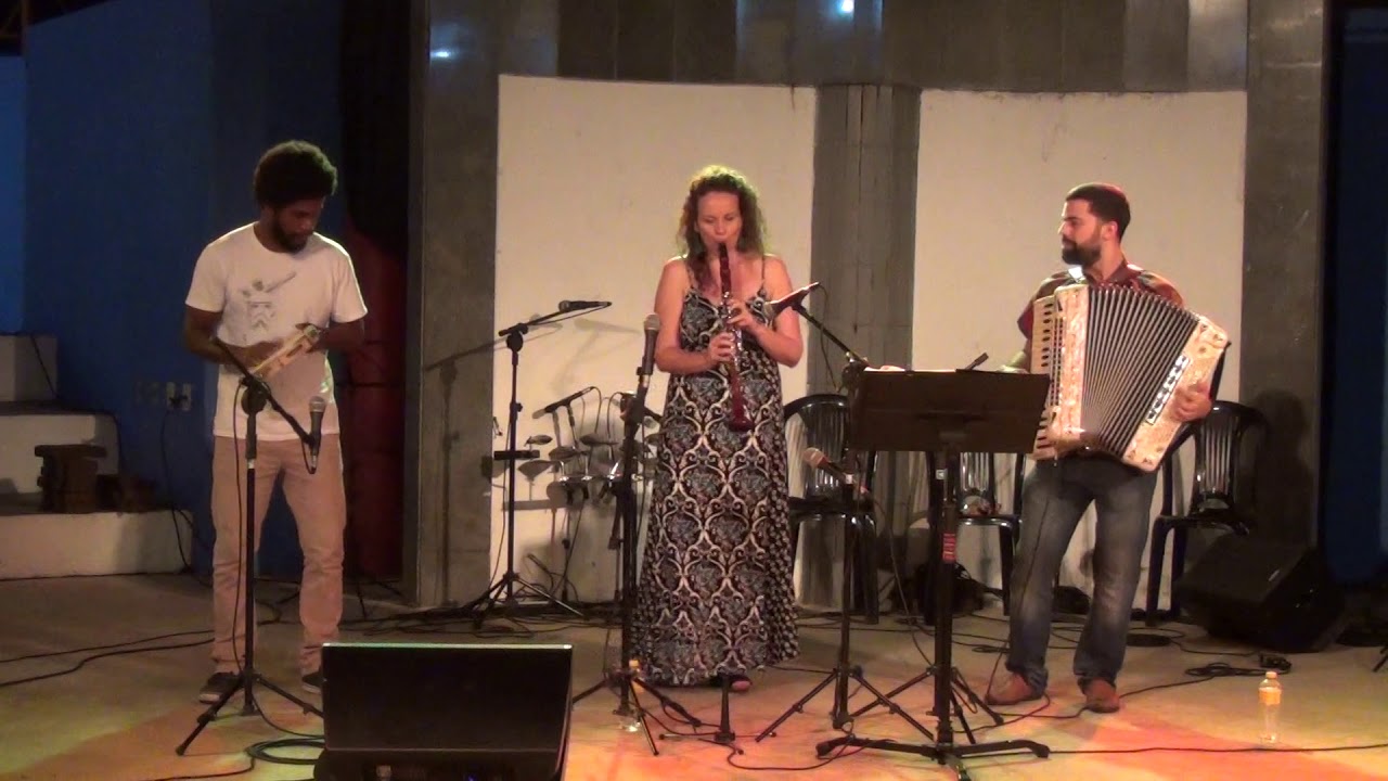 Bia Stutz: Santa Morena (Jacob do Bandolim) - 1 Encontro Feminino de Clarinetistas UFBA