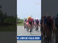 GIRO DE ITALIA 2026 | Egan Bernal y el pequeño susto en la etapa 17