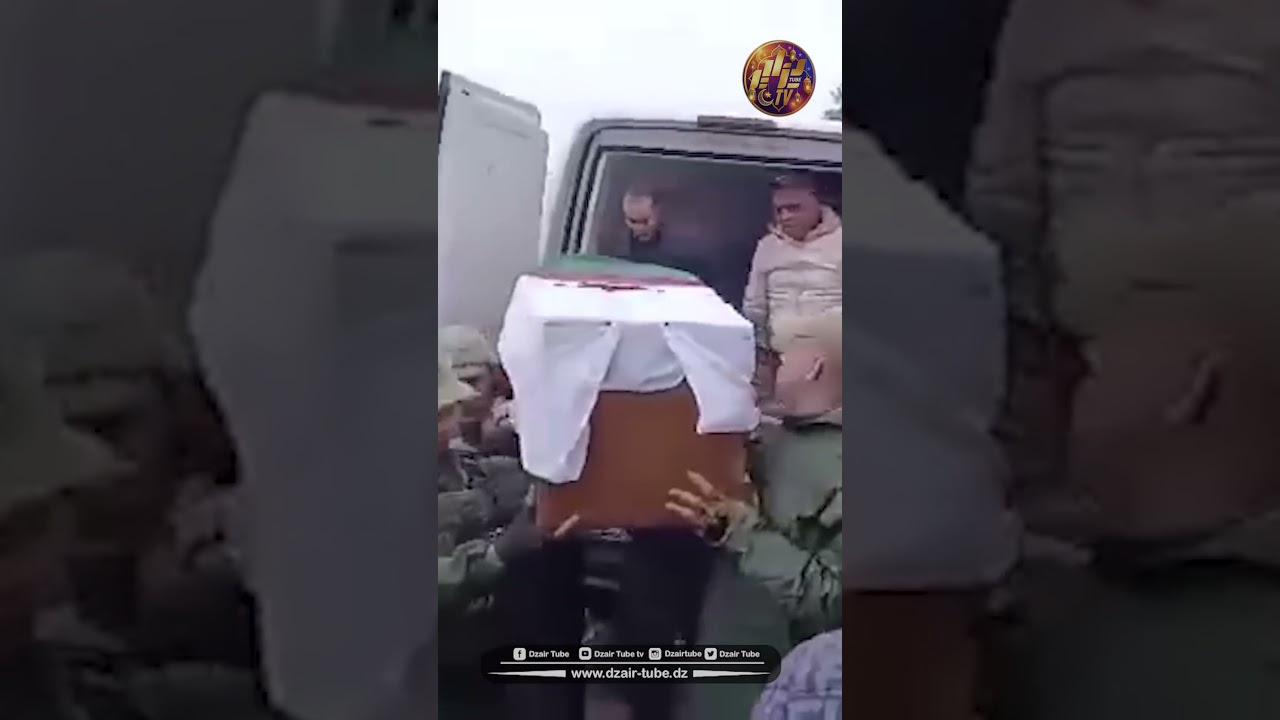 شاهد    مؤثر جدا 😭🫡 استقبال #شهيد الواجب الوطني #فيصل عميرات بالزغاريد في منزله بسكيكدة 🇩🇿🙏 رحم