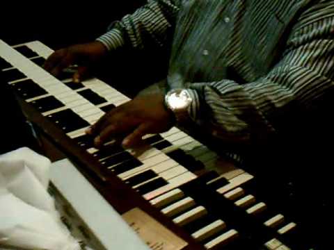 Pastor Wendell Lowe on Organ (07-01-2010).wmv