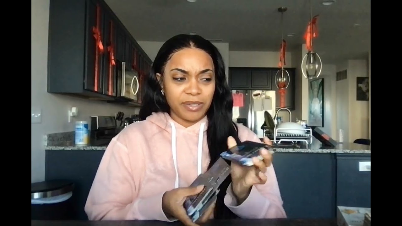 Женщина-Овен, имеющая дело с земным знаком: в этих отношениях важную роль сыграла фигура матери.