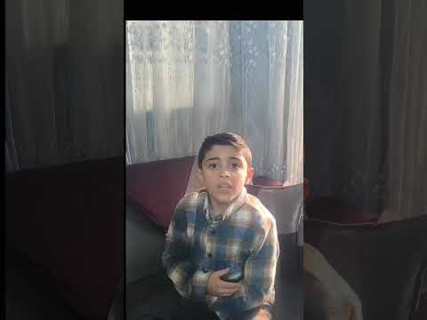 شاهد إلقاء طفل صغير عن السفيه أداء يفوق العمر 