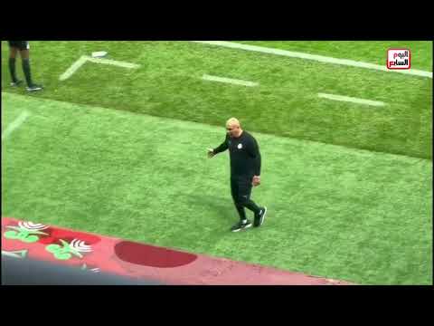 حسام حسن لمساعدية بعد التدخل القوي علي مرموش طرد 