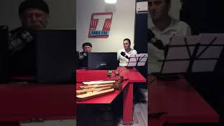 Pala Dayi İle İle Bi̇rli̇kte Taka Fmde Ali̇ Çi̇nkaya Kaydesi̇ne Bi̇rli̇kte Türkü Söyledi̇k.