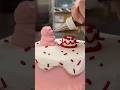 He’s a party pig 🐷🥳 #cake #cakedecorating #shorts