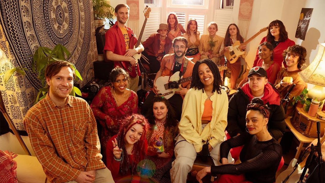 Nookee - Smile ft. Adjua, MANLIKEVISION, Mari Mathias, Rhi'N'B & friends (Live Session)