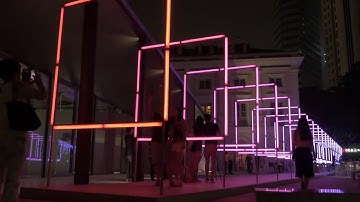 led pixel mapping tubes installation urbaine