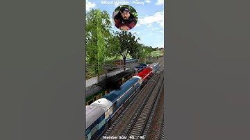 FREIGHT TRAIN NE KI BEJJATI, BAND BAJATE HUE KIYA OVERTAKE 😂 #shorts #train #indianrailways #games