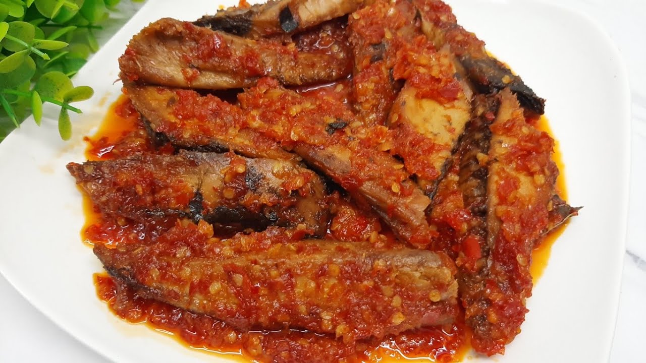 SO DELICIOUS! SPICY TUNA BALADO! Guaranteed to keep you coming back for more rice!