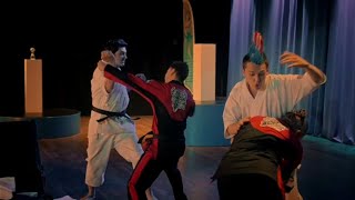 Falcão, Demetri E Furia De Pantera Vs Tiger Strike - Cobra Kai S6E10