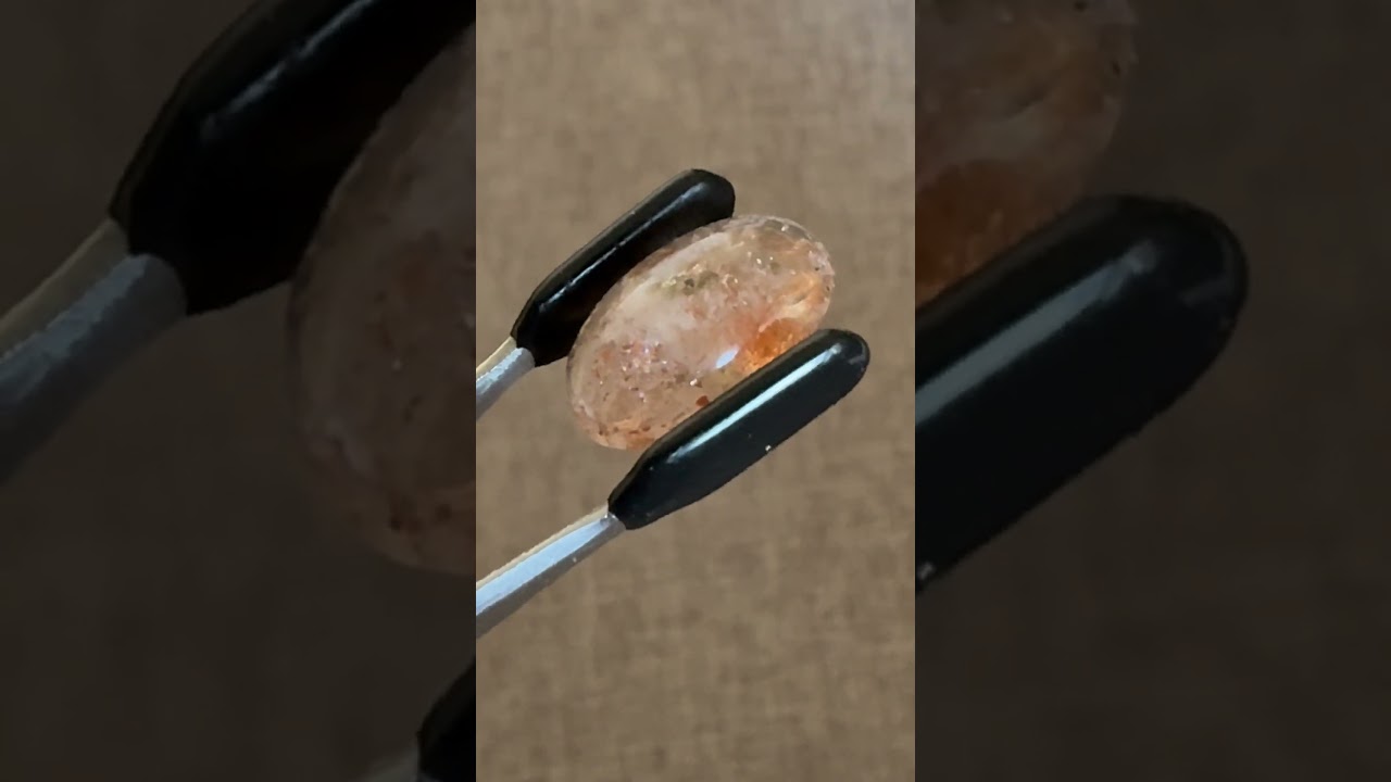 21947-confetti-sunstone-tanzania-5.77-ct-cabochon-ravenstein