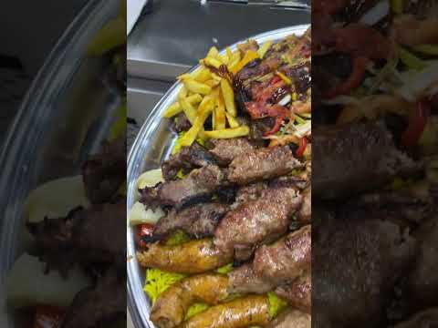 صينية العائلة بتتكون كفتة طرب ممبار ريش كباب فراخ تيكا أرز بسمتي بطاطس فريز باربكيو