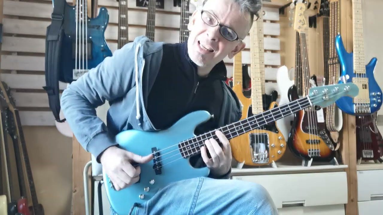 ミニベース THE TINIEST BASS GUITAR? History HJB-Mini #bass